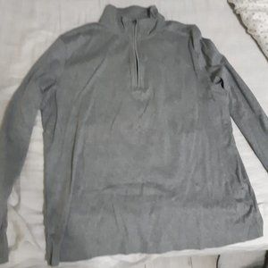 Grey long sleeve 1/4 zip